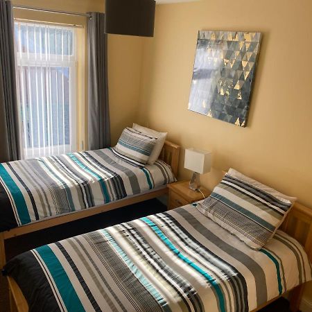 Station House Apartment Мърдър Титфил Екстериор снимка